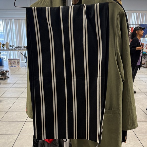 Metrostyle Women's Striped Blazer - Black and White - Picture 2 of 2